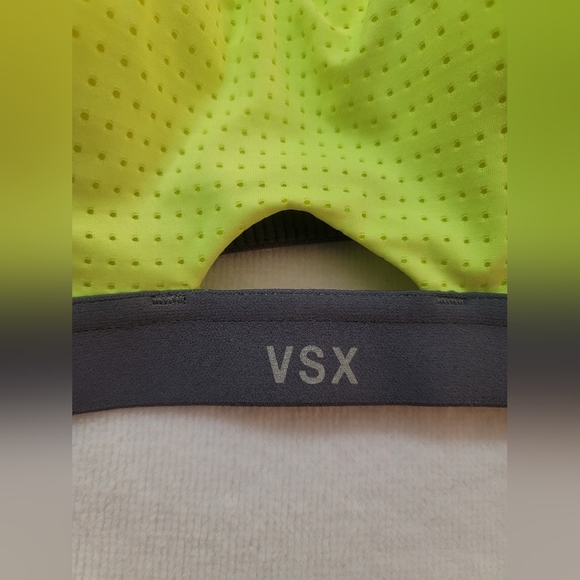 NWT Victoria's Secret VSX Lightweight Sport Bra - Picture 7 of 10